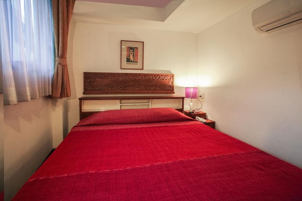 The House Hotel 3*