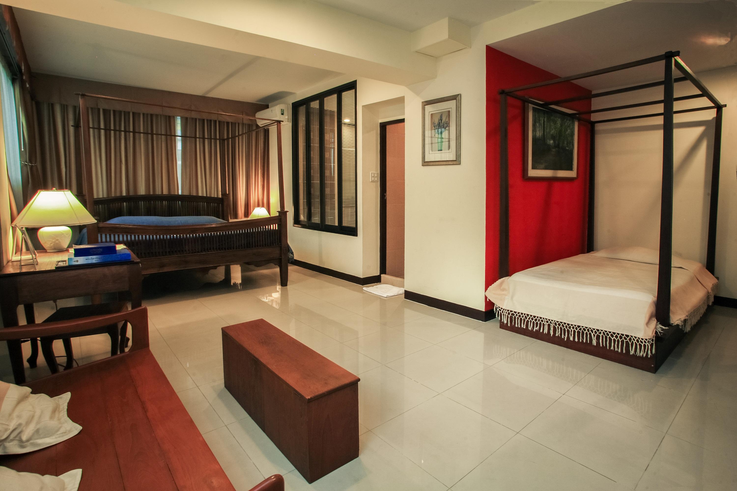 The House Hotel