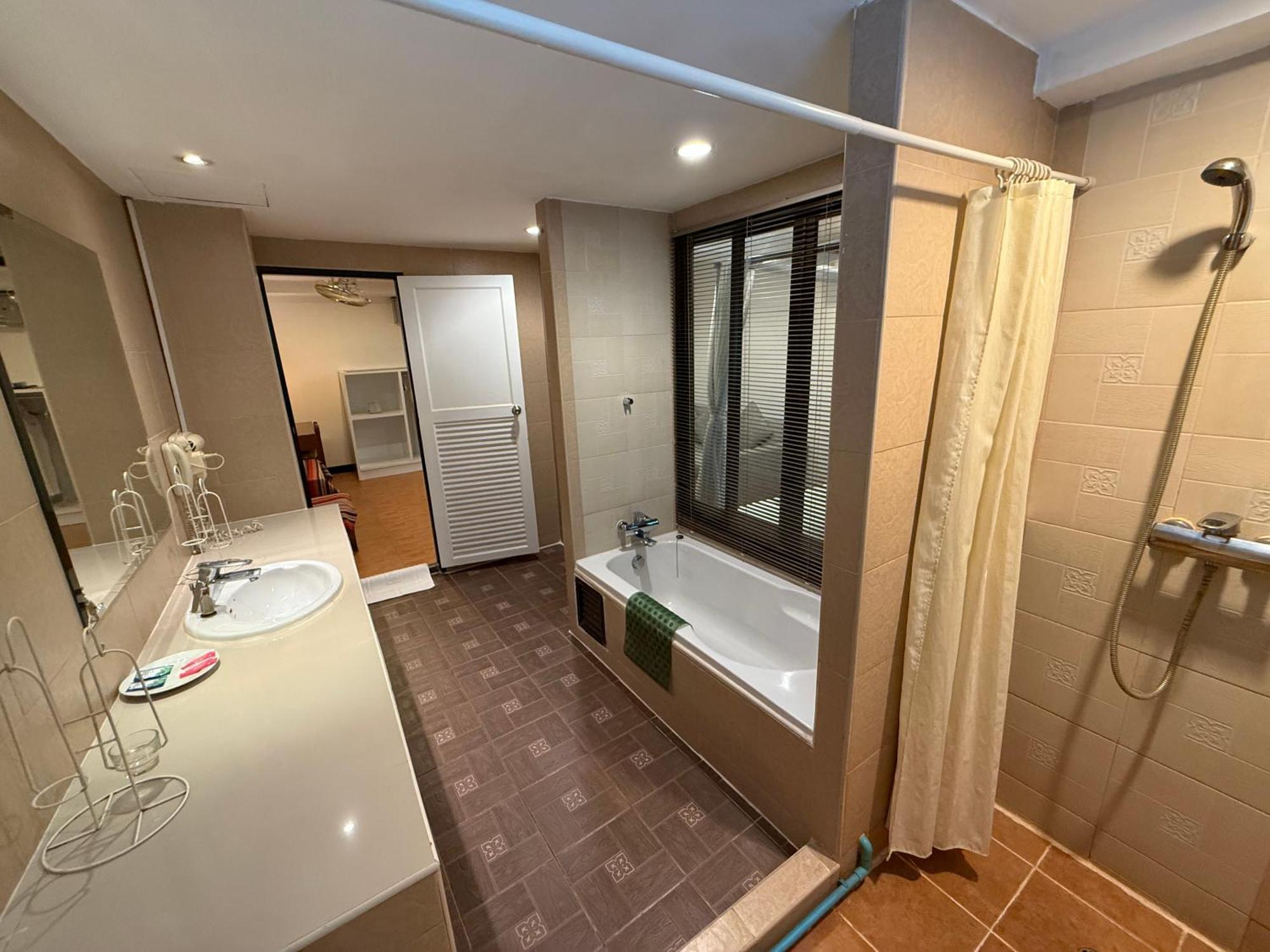 The House Hotel 3*