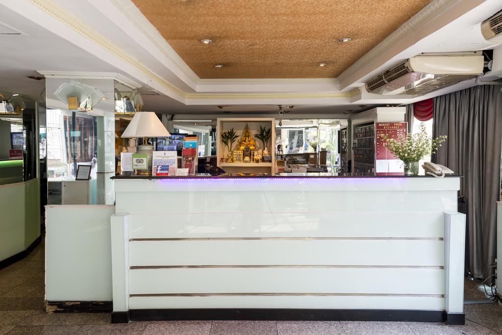 The House Hotel