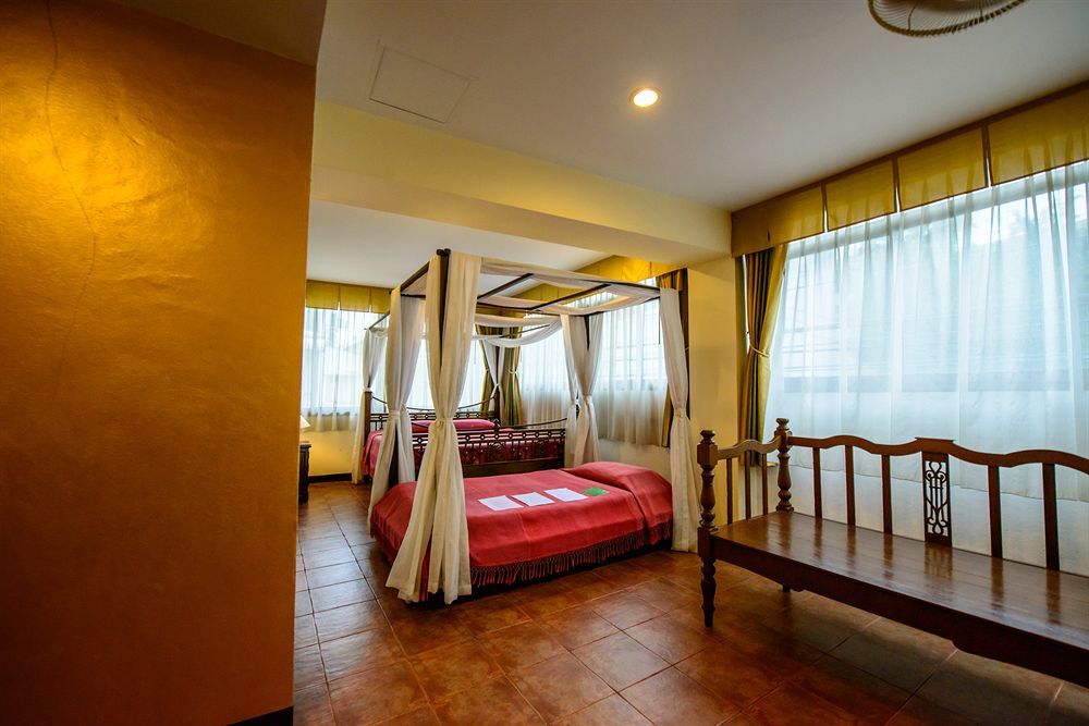 Hotel The House
